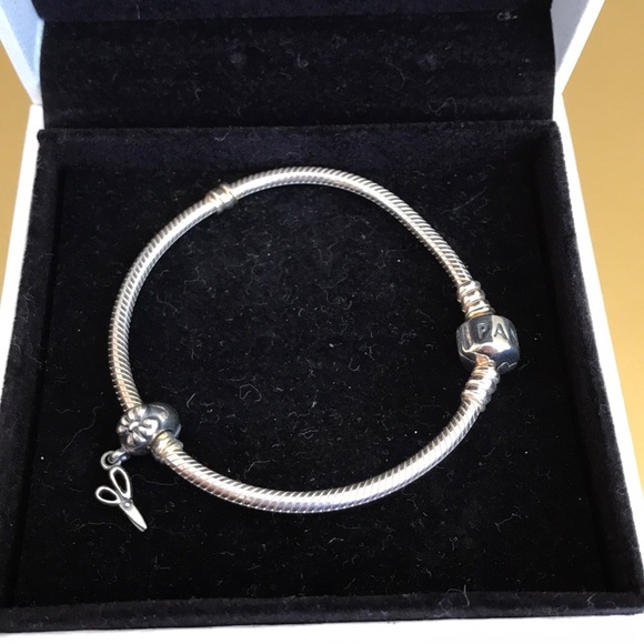 Pandora bracelets - Picture 2 of 3